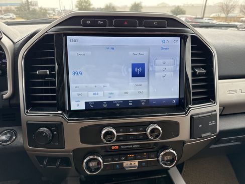 Used 2022 Ford F250 Lariat w/ Lariat Ultimate Package image 17