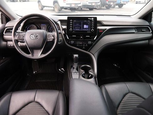 Used 2023 Toyota Camry SE w/ Convenience Package FWD image 22
