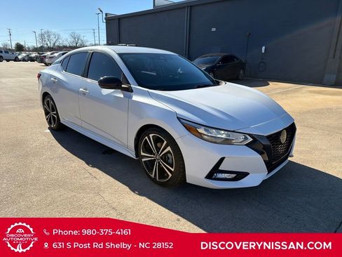 Certified 2020 Nissan Sentra SR w/ Lighting Package image 5