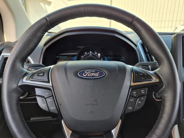 Used 2023 Ford Edge Titanium AWD/4WD image 23