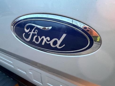 Used 2019 Ford F150 XLT w/ Equipment Group 302A Luxury AWD/4WD image 28