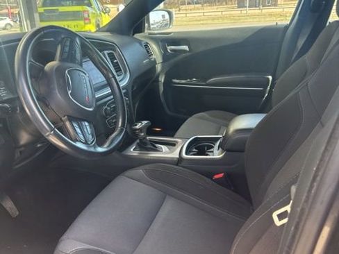 Used 2022 Dodge Charger SXT image 5