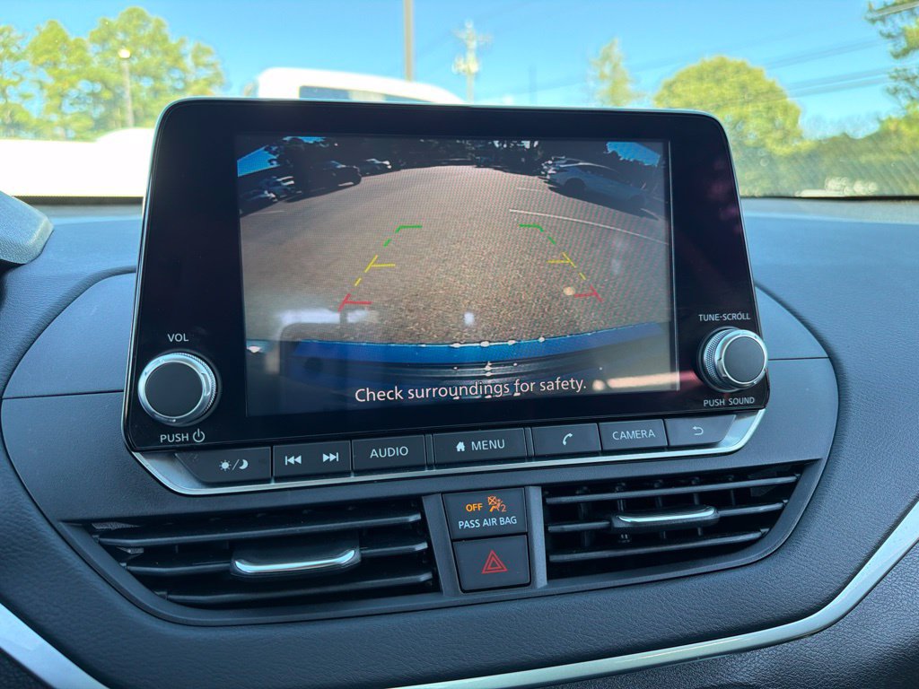 Certified 2022 Nissan Altima 2.5 SV FWD image 11
