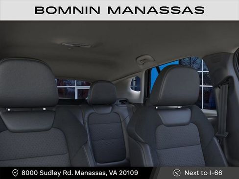 New 2025 Chevrolet Trax LT image 24