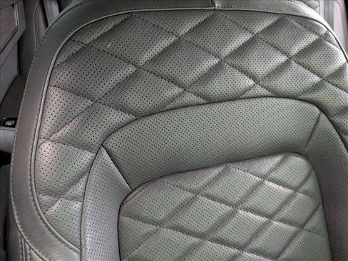 Used 2022 Jaguar F-PACE S image 18