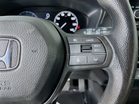 Used 2025 Honda HR-V LX image 15