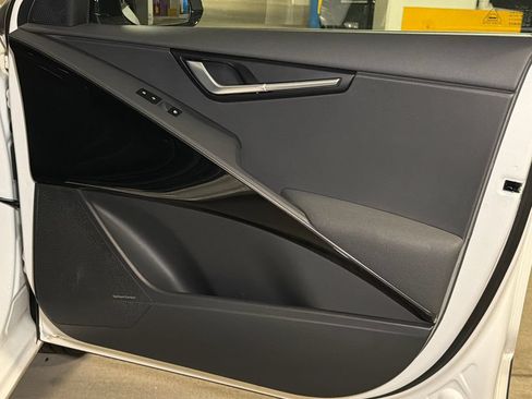 Certified 2023 Kia Niro Wave w/ Wave Preserve Package FWD image 16