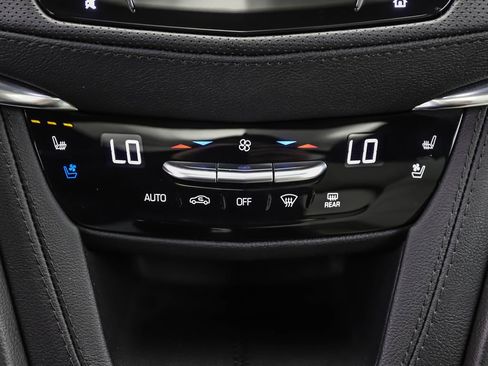 Used 2024 Cadillac XT5 Sportv w/ Technology Package AWD/4WD image 18