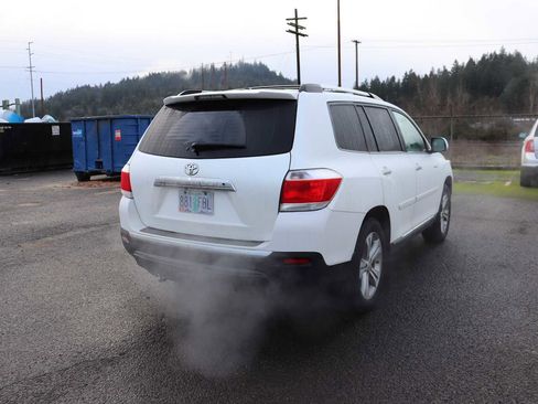 Used 2011 Toyota Highlander Limited image 5
