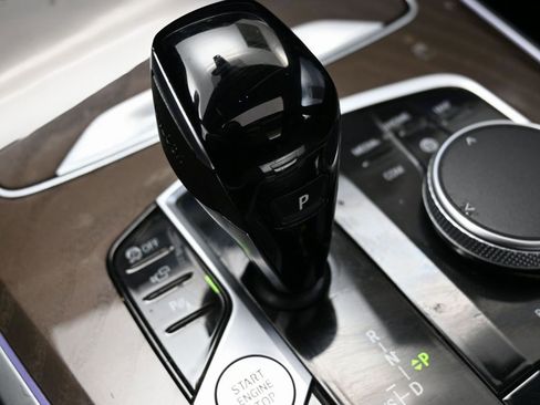 Used 2023 BMW X5 xDrive40i w/ Parking Assistance Package image 32