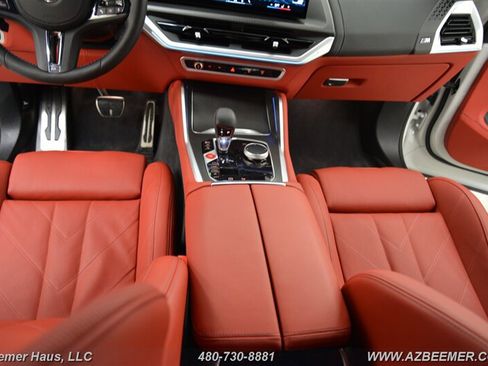 Used 2025 BMW XM w/ M Driver's Package image 17