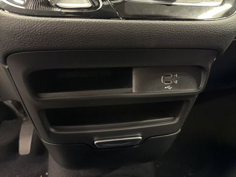 New 2026 Chrysler Pacifica Select image 22