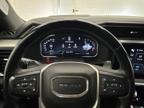 Used 2024 GMC Sierra 1500 Denali w/ Technology Package AWD/4WD image 16