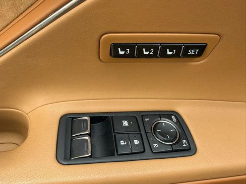 Used 2018 Lexus LC 500 Coupe w/ Sport Package RWD image 34