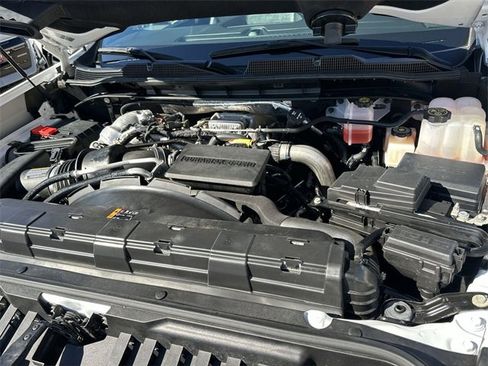 Used 2023 Chevrolet Silverado 3500 High Country image 29