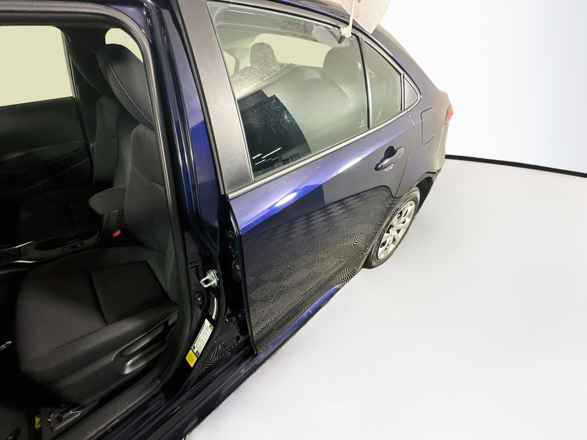 Used 2023 Toyota Corolla LE FWD image 12