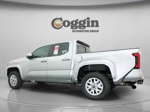 New 2026 Toyota Tacoma SR5 AWD/4WD image 8
