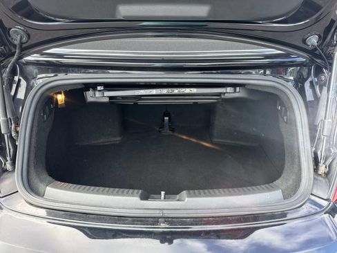 Used 2019 Volkswagen Beetle 2.0T SE image 9