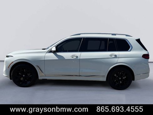 Used 2024 BMW X7 xDrive40i AWD/4WD image 6