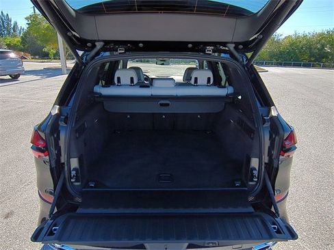 Used 2026 BMW X5 M60i image 13