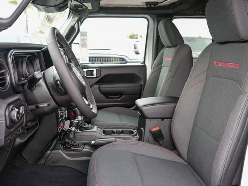 New 2026 Jeep Wrangler Unlimited Rubicon image 17