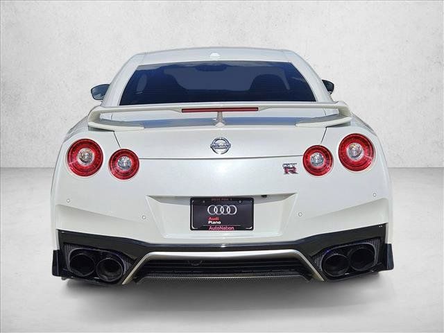 Used 2021 Nissan GT-R Premium AWD/4WD image 6