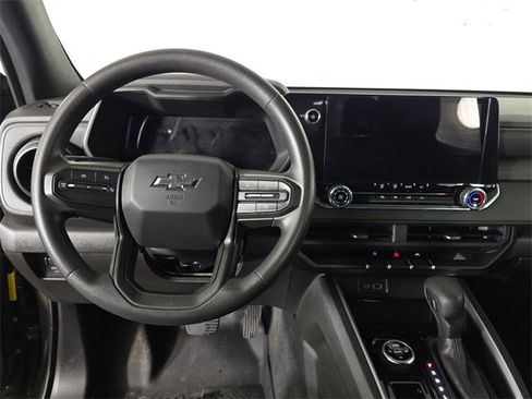 Used 2023 Chevrolet Colorado Trail Boss w/ Technology Package image 10