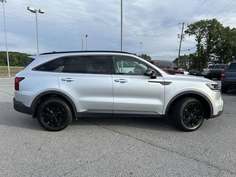 Used 2021 Kia Sorento S AWD/4WD image 2