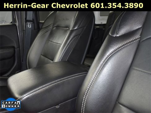 Used 2021 Jeep Wrangler Unlimited Sahara w/ Cold Weather Group image 14