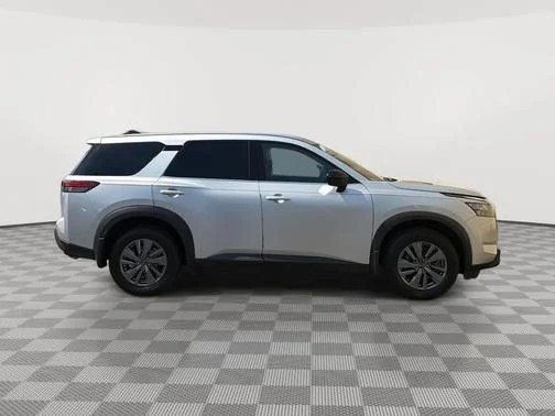 Certified 2023 Nissan Pathfinder S AWD/4WD image 2