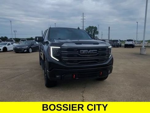 Certified 2024 GMC Sierra 1500 AT4 w/ Technology Package AWD/4WD image 3