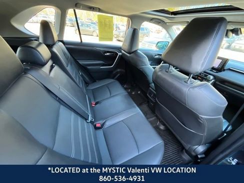 Used 2022 Toyota RAV4 XLE Premium image 22