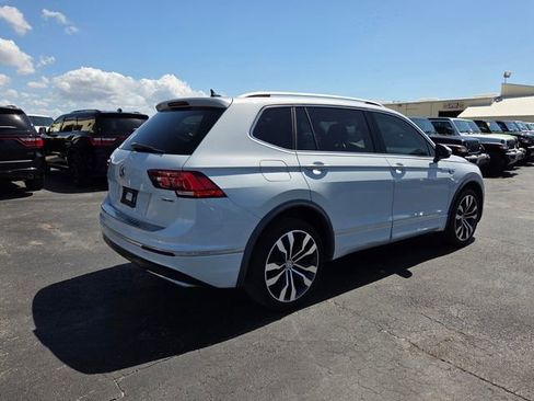Used 2019 Volkswagen Tiguan SEL Premium R-Line image 11