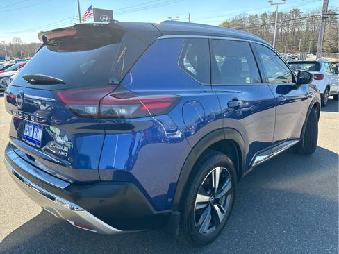 Used 2022 Nissan Rogue Platinum w/ Head-Up Display Package image 37