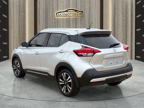 Used 2020 Nissan Kicks SR w/ SR Premium Package FWD image 5