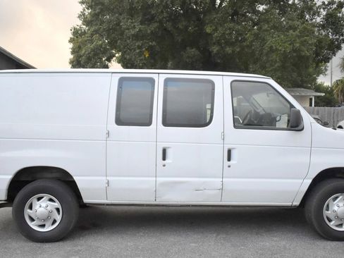 Used 2014 Ford E-250 and Econoline 250 w/ Commercial Cargo Van Package image 9