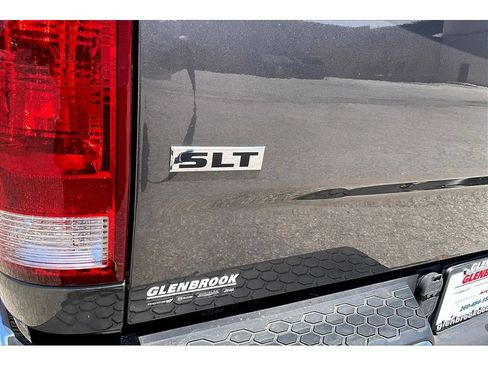 Used 2016 RAM 1500 Classic SLT AWD/4WD image 37