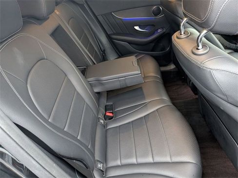Used 2022 Mercedes-Benz GLC 300 4MATIC image 29