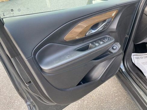 Used 2019 GMC Terrain SLE w/ Driver Convenience Package image 10