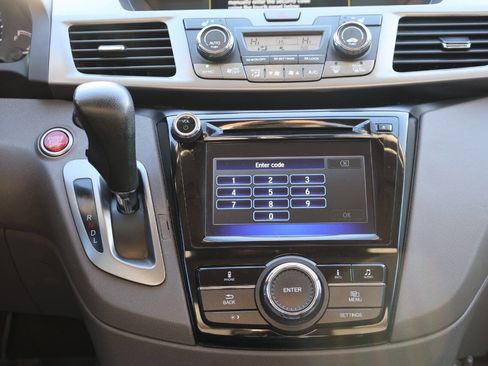 Used 2016 Honda Odyssey EX-L image 22