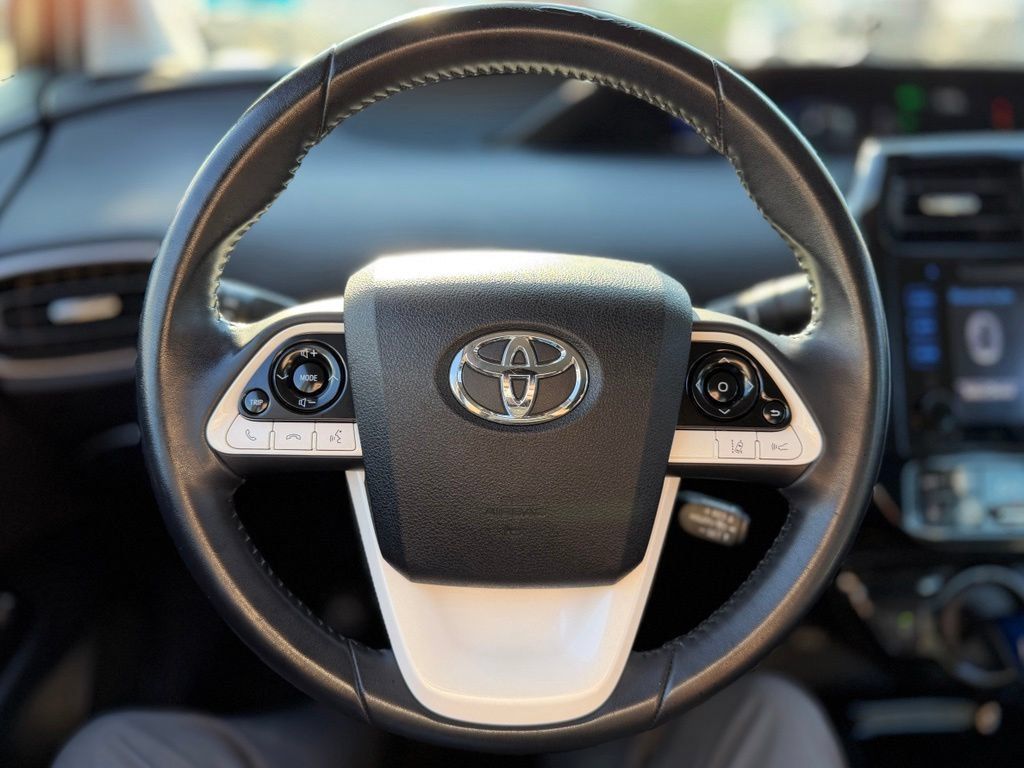 Used 2018 Toyota Prius Prime Plus FWD image 7