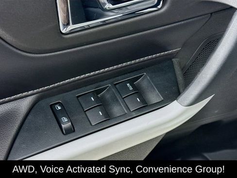 Used 2013 Ford Edge SE image 16