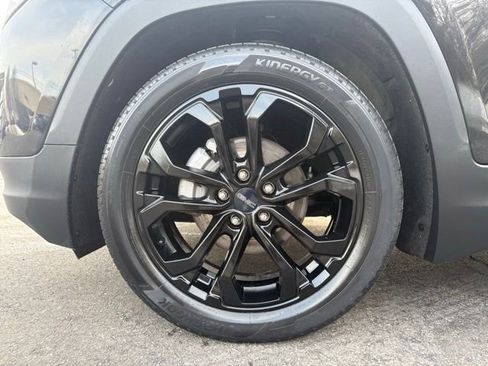 Used 2021 GMC Terrain SLE w/ Driver Convenience Package image 12