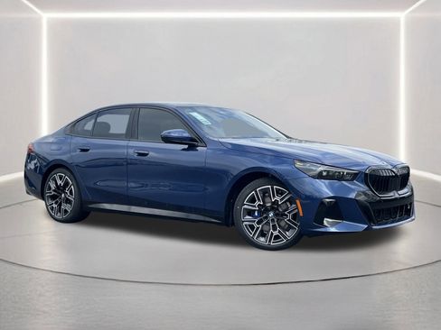 New 2026 BMW 530i w/ M Sport Package image 2