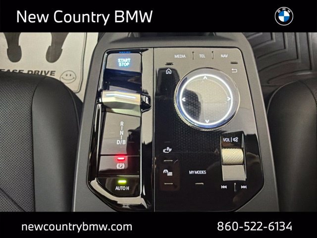 Used 2023 BMW iX xDrive50 w/ Sport Package AWD/4WD image 23