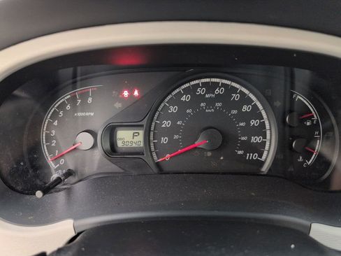 Used 2013 Toyota Sienna LE image 25