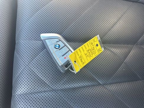 Used 2023 BMW X5 xDrive40i w/ M Sport Package image 38