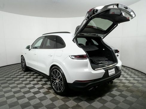 New 2026 Porsche Cayenne AWD image 35