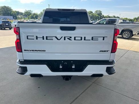 Used 2023 Chevrolet Silverado 1500 RST w/ Redline Edition AWD/4WD image 9
