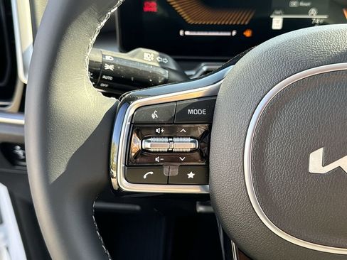Used 2025 Kia Sorento S w/ Panoramic Sunroof Package image 19